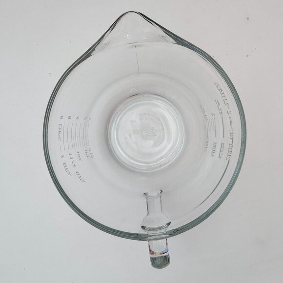 Vintage Fire King Anchor Hocking 8-cup 2qt 2L Batter Bowl Measuring Cup Large - Picture 3 of 8